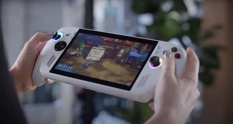 So sánh Nintendo Switch 2 với console tay cầm ROG Xbox Ally