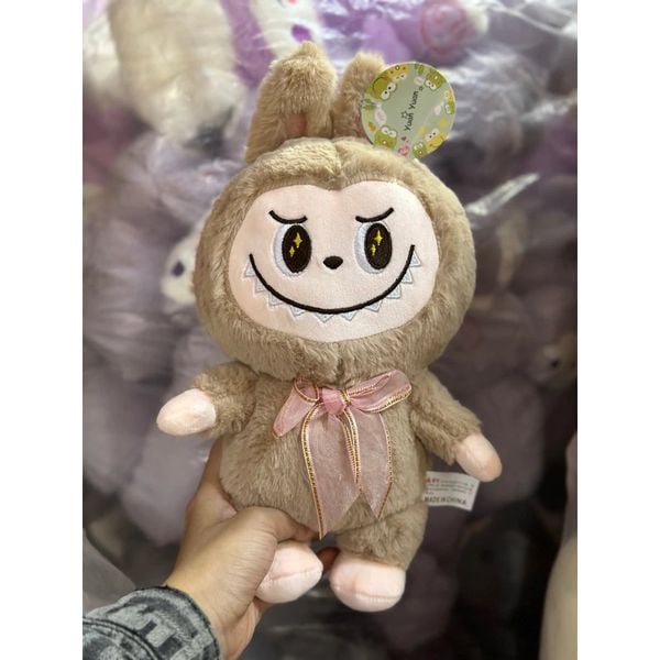 Tăng thêm phần ngọt ngào cho bộ sưu tập của bạn với Gấu bông Labubii 30cm đáng yêu và tinh tế