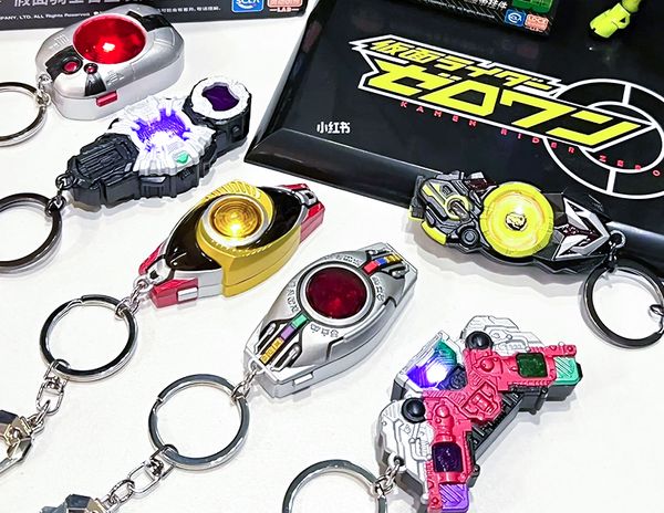 Kamen Rider Belt Keychain Luminous Vol 1 Blind Box móc khóa mô hình random ngẫu nhiên đẹp mắt dễ thương chất lượng tốt giá rẻ mua làm quà tặng