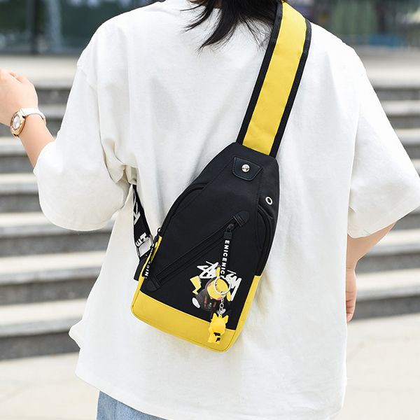Phụ kiện game thủ Túi đeo chéo Pikachu tặng kèm móc khóa Pokemon