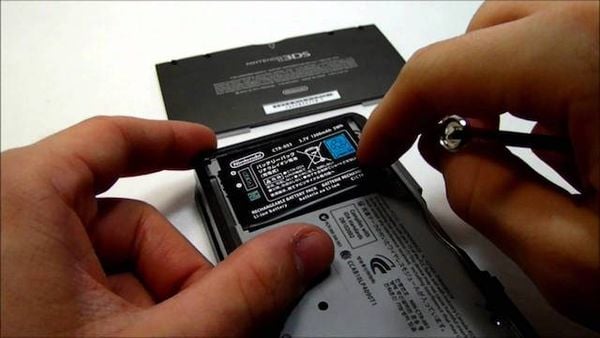 Battery Nintendo 3DS game machine