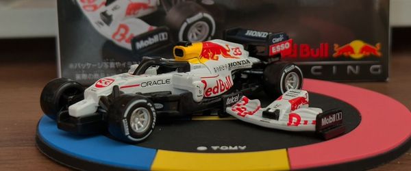 Đồ chơi mô hình Xe Tomica Premium Racing Red Bull Racing Honda RB16B No. 33 Arigato thiết kế đẹp mắt chất lượng tốt chính hãng giá rẻ