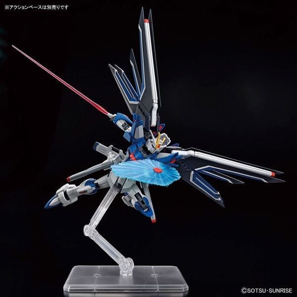 review mô hình Rising Freedom Gundam HG 1/144