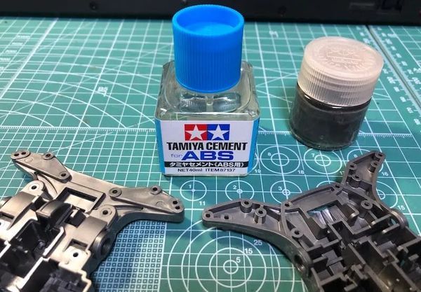 review Tamiya Cement for ABS 87137