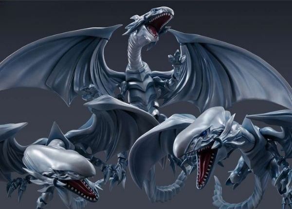 Mô hình S.H.MonsterArts Blue-Eyes White Dragon - Yugioh tạo được nhiều kiểu dáng khác nhau