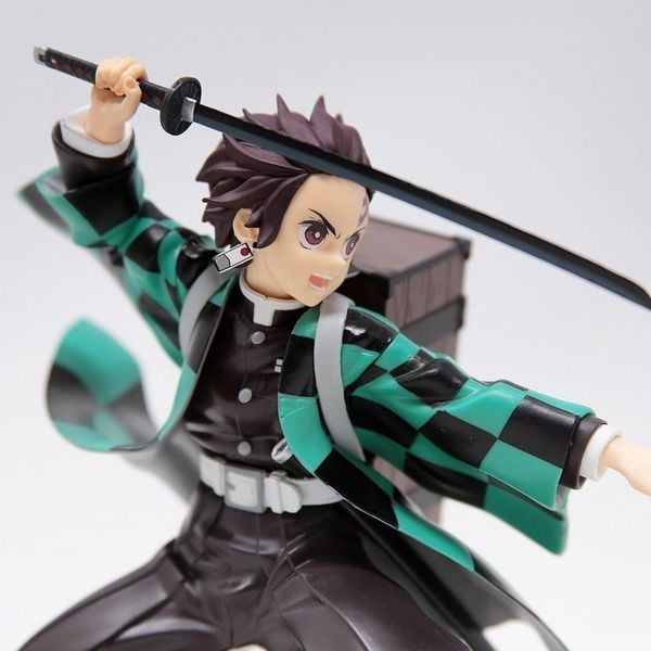 đánh giá mô hình Demon Slayer Kimetsu no Yaiba Kamado Tanjirou SPM Figure đẹp nhất