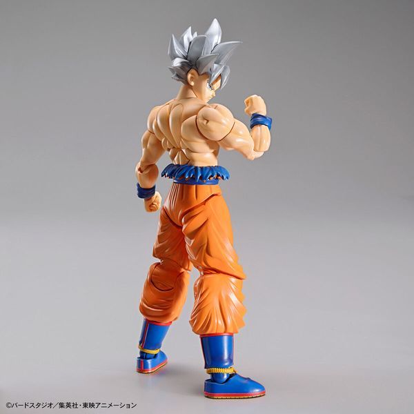 siêu nhân Son Goku Ultra Instinct Figure-rise Standard Dragon Ball
