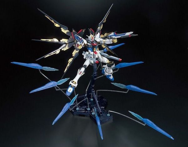 Strike Freedom Gundam Full Burst Mode MG  1100 nshop