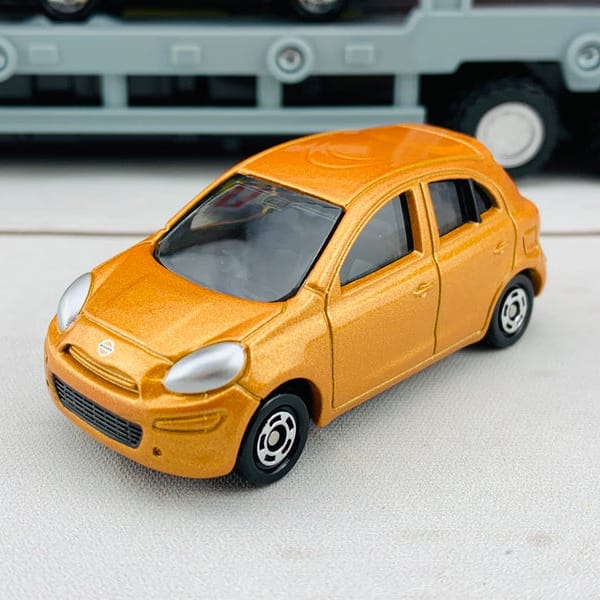 Tomica Let's Play with Tomica! Carrier Car Set Nissan March