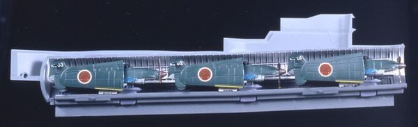 trưng bày mô hình Japanese Navy Submarine I-400 1/350 Tamiya 78019