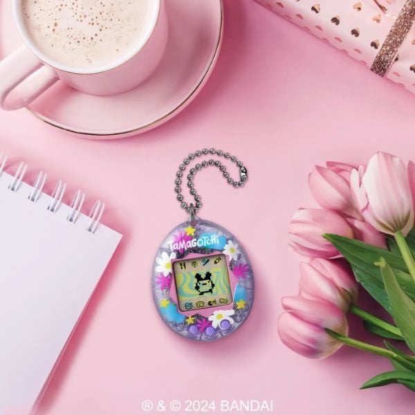 Máy nuôi gà ảo Original Tamagotchi Flower Perfume có sẵn mua ngay tại nShop