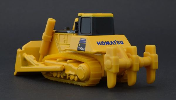 Đồ chơi mô hình xe Tomica No. 56 Komatsu Bulldozer D155AX-6 máy ủi đất màu vàng đẹp mắt chất lượng tốt giá rẻ chính hãng nhật bản mua trang trí sưu tầm làm quà tặng