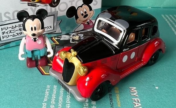 Mua Đồ chơi mô hình xe Dream Tomica No. 176 Disney Motors Dreamstar IV Mickey Mouse màu đỏ đen đẹp mắt chất lượng tốt giá rẻ chính hãng nhật bản trang trí góc học tập bàn làm việc