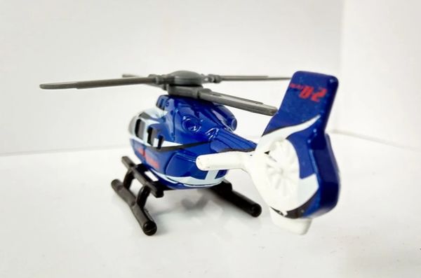 Đồ chơi mô hình xe Tomica No. 104 BK117 D-2 Helicopter đẹp mắt chất lượng tốt giá rẻ trực thăng màu xanh mua trang trí góc học tập làm việc