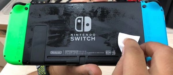 Clean the back of the Nintendo Switch