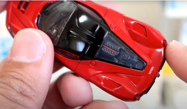 Xe mô hình Tomica Premium 38 La Ferrari nShop giao hàng hỏa tốc