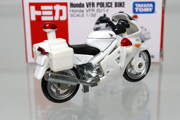 Xe mô hình đồ chơi Tomica No. 4 Honda VFR Police Bike