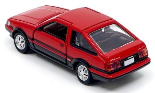 Xe Tomica Premium No. 25 Toyota Corolla Levin on hand