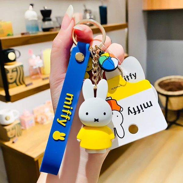 Móc khóa Miffy Yellow Shirt PM04 Nhỏ gọn, bền đẹp, phù hợp với mọi phong cách cá nhân