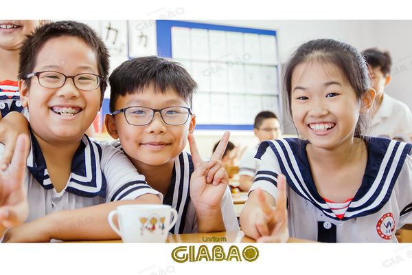 Đồng phục học sinh trường quốc tế Nhật Bản JIS