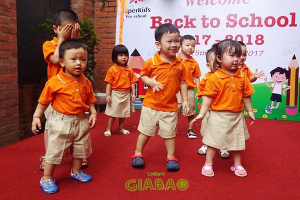 Đồng phục học sinh trường mầm non Superkid