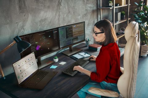 Lenovo trình làng Laptop Workstation ThinkPad P1 Gen 7 hỗ trợ AI mới nhất