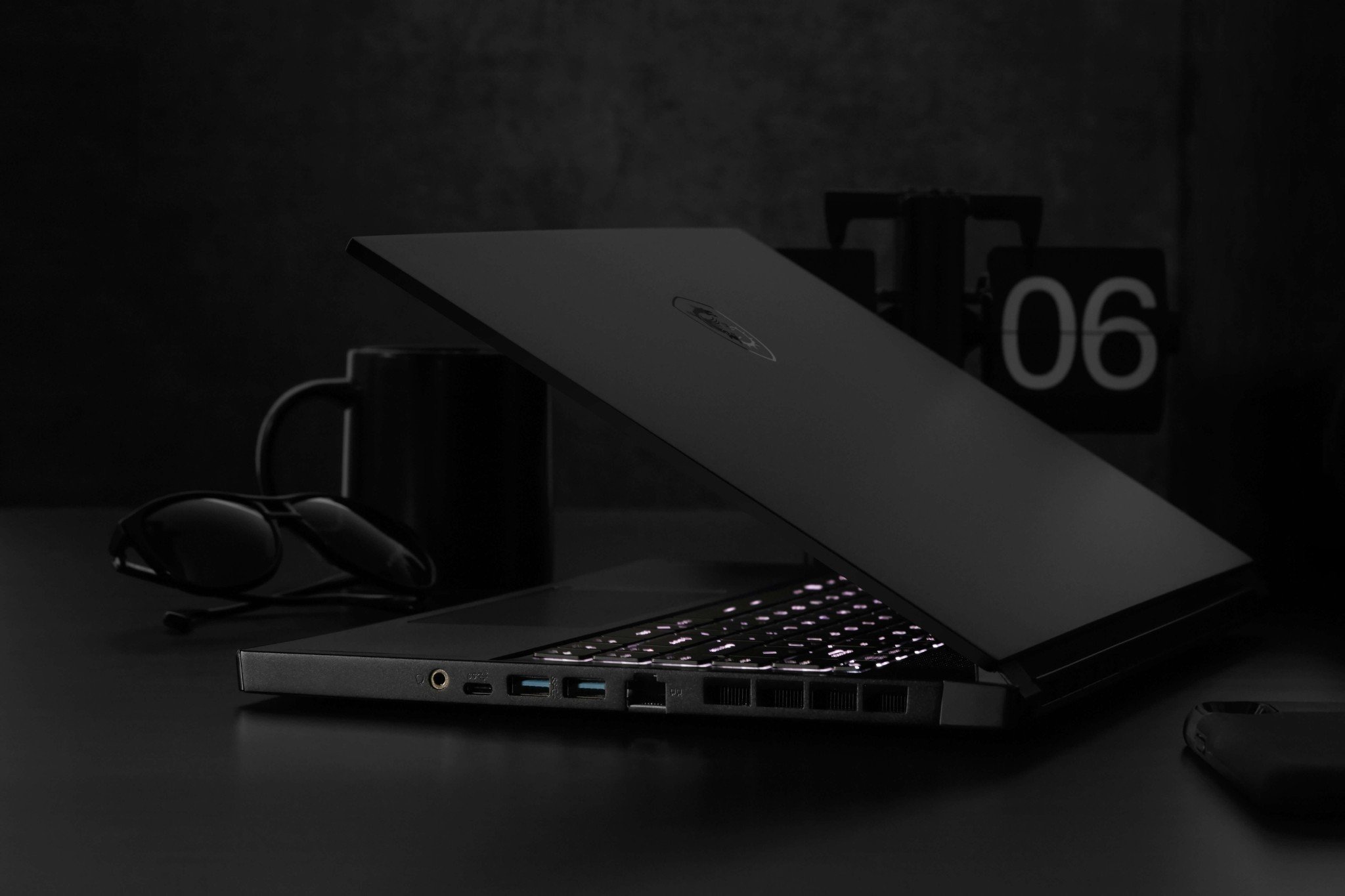 LAPTOP MSI GS66 STEALTH 10SGS I9 10980HK/16GB/SSD 512GB/ VGA RTX 2080SUPER 8G/LCD 15.6INCH 300HZ msi gs66 stealth 10se 213vn 2 751d302af1cd40129aec39276116451c