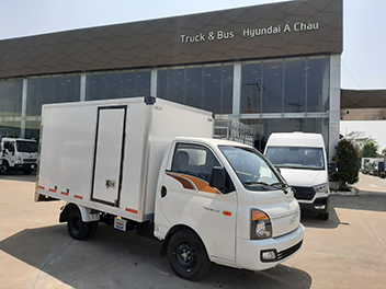 xe tải hyundai new porter H150 1.5 tấn thùng kín composite