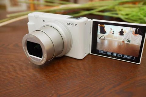 Ra mắt máy ảnh Sony ZV1 mark II