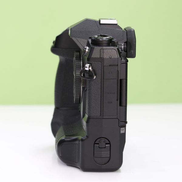 M1X - Sông Hồng Camera