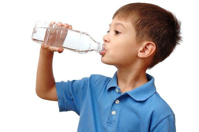 Dấu hiệu cho thấy trẻ bị mất nước và cách xử lý