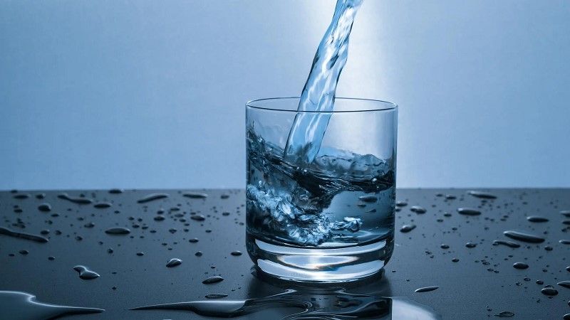 Uống nhiều nước có tác dụng gì? Lợi hại như thế nào với con người?