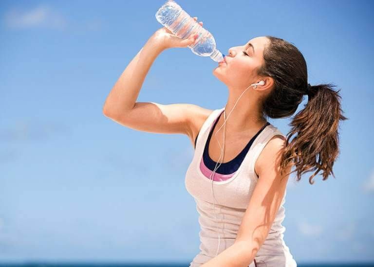 12 Lợi ích của nước với cơ thể nếu bạn uống đủ mỗi ngày