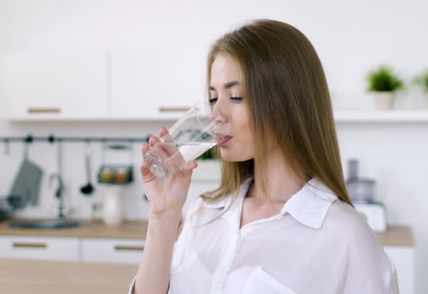 Thời Điểm Thứ Ba: 11h00 - 12h00 - Trước Bữa Trưa