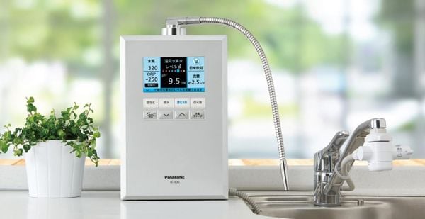 Máy lọc nước điện giải ion kiềm Panasonic