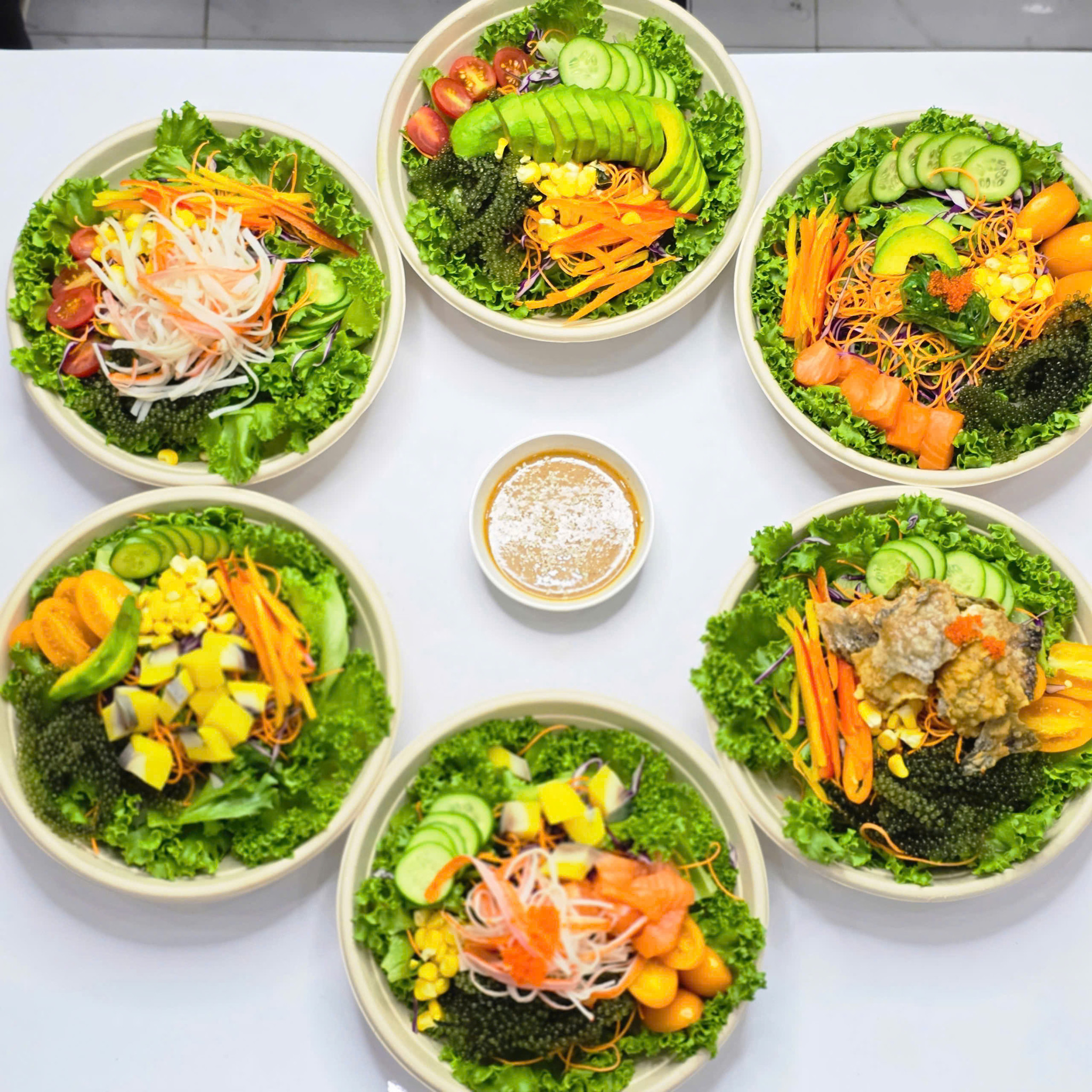 [60K] ĐẠI HỘI SALAD HẢI SẢN NGAY TRUNG TÂM QUẬN 1