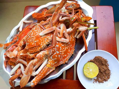 Chợ đêm Nha Trang và top quán hải sản ngon giá phải chăng