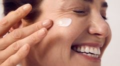 Hướng dẫn sử dụng retinol để giảm mụn và làm mờ nám