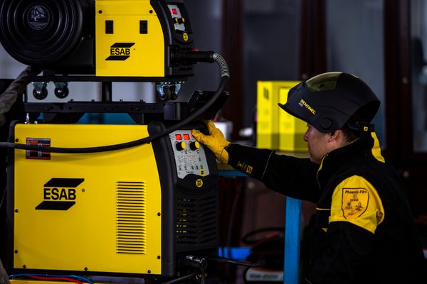 ESAB ra mắt bộ sản phẩm Đa quy trình kỹ thuật số - ESAB Asia