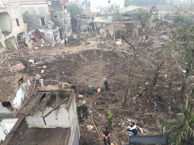 Nổ kinh hoàng ở Bắc Ninh lúc rạng sáng khiến 2 cháu bé tử vong, nhiều ngôi nhà bị san phẳng