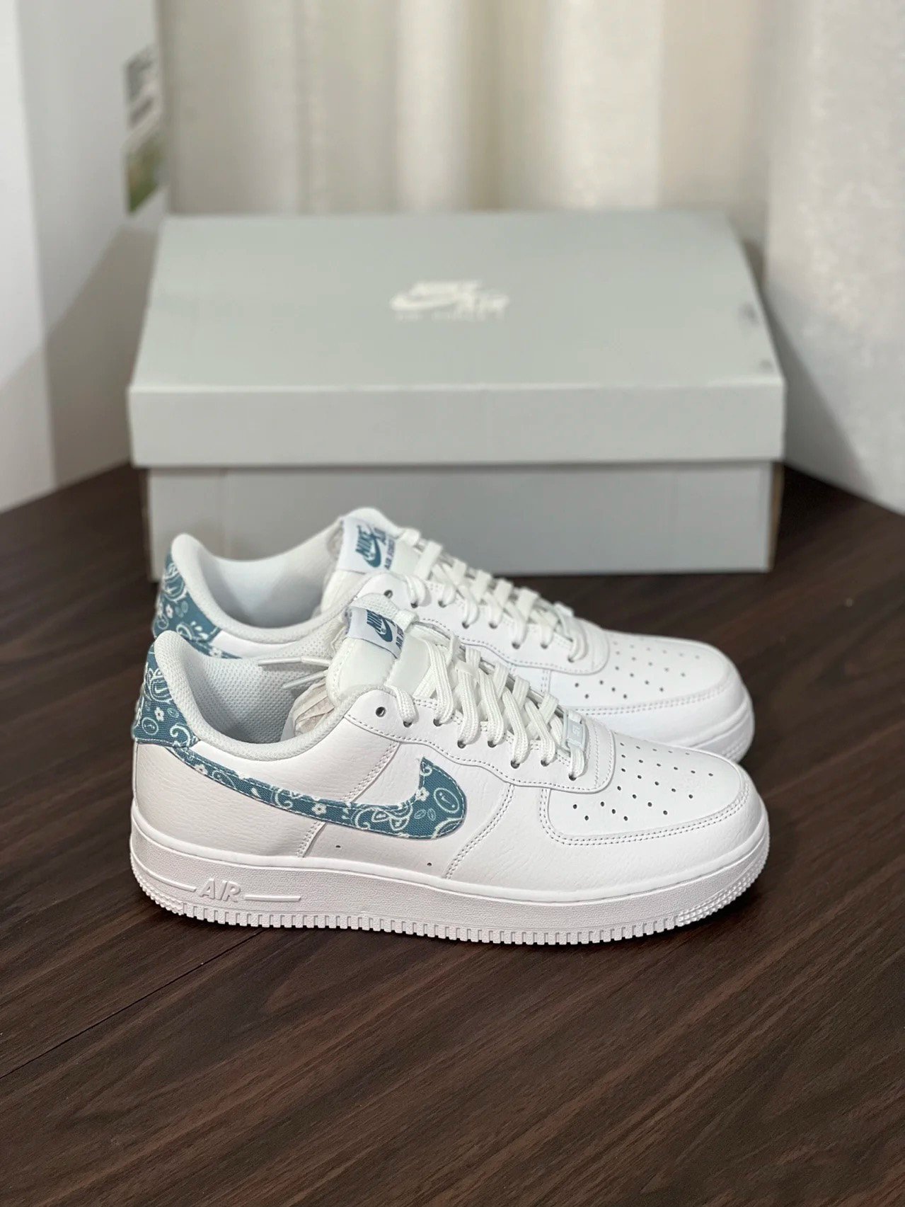 Nike Air Force 1 Essential 