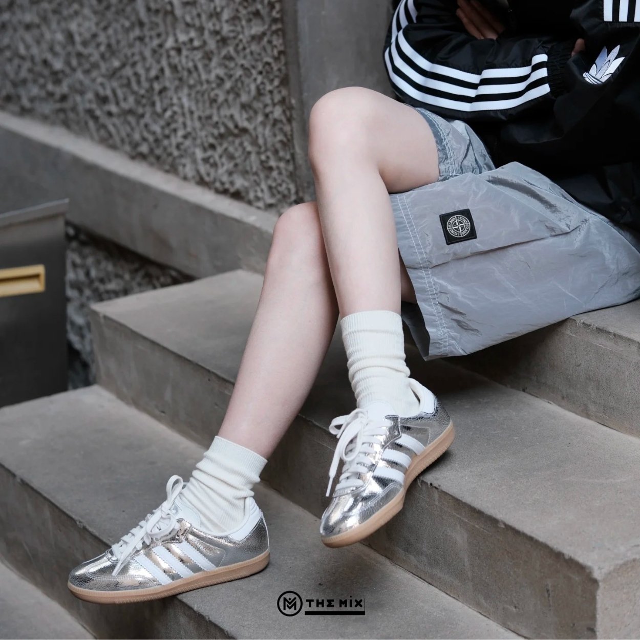 adidas Samba OG Silver Metallic Cracked Leather - JR0035