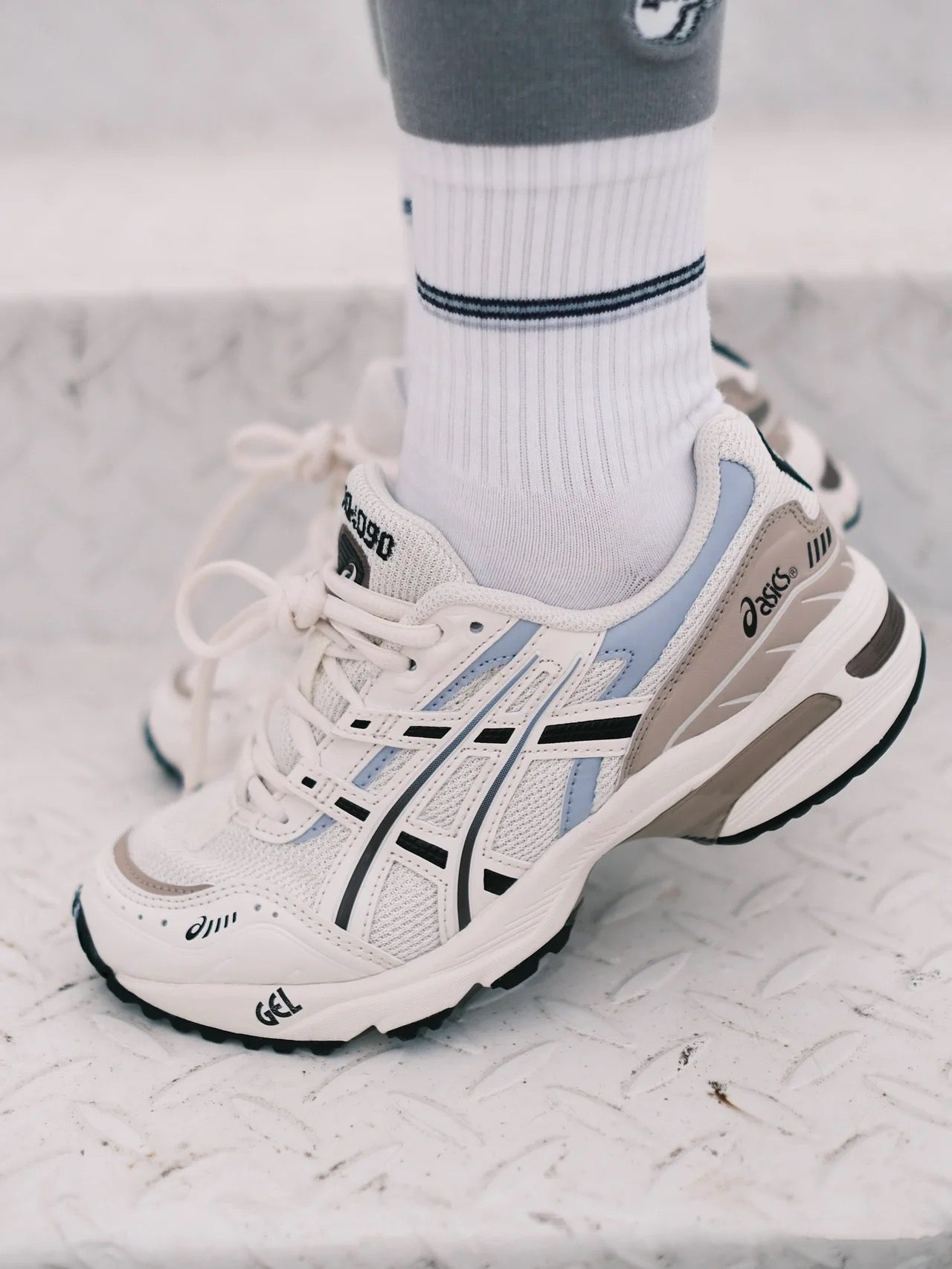 Asics Gel-1090 Cream Brown - 1203A243-023 - Hàng Chính Hãng