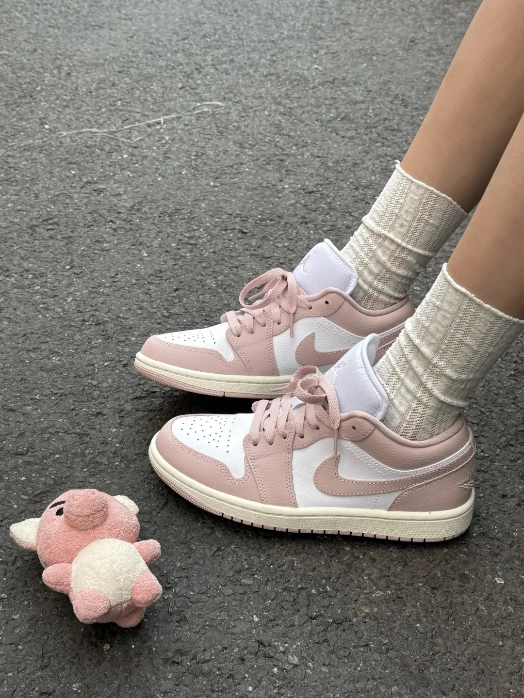 Nike Air Jordan 1 Low WMNS 'Pink Oxford' DC0774-162 - Hàng Chính Hãng