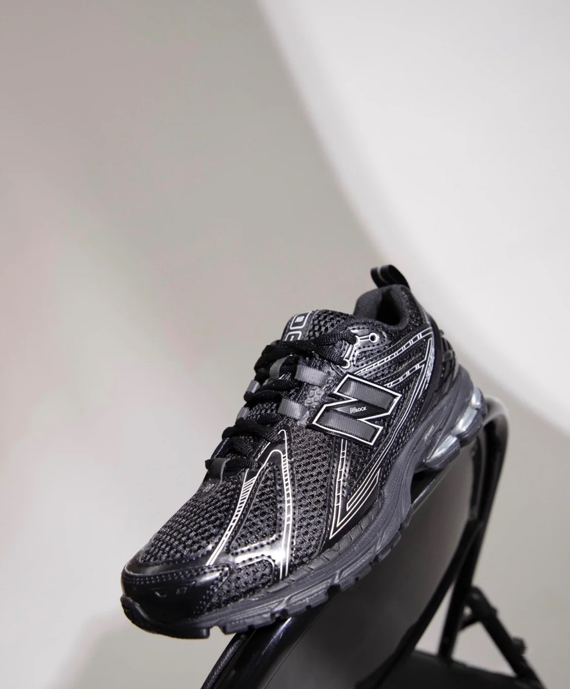 New Balance 740 'Black Silver' - U740BM2 - Hàng Chính Hãng