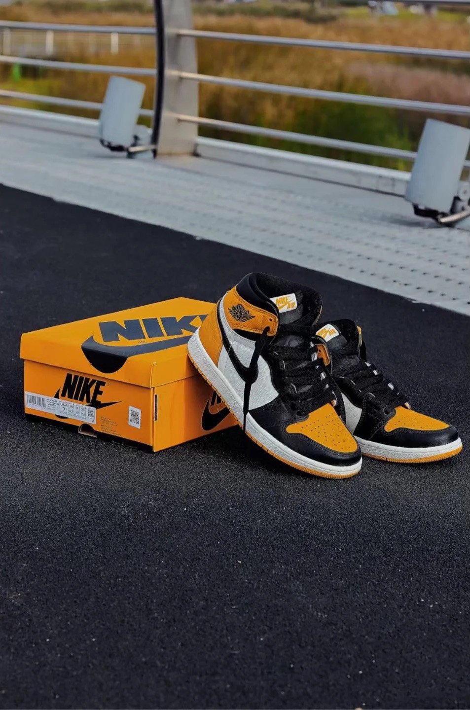 Nike Air Jordan 1 High OG Taxi - Mã 555088-711
