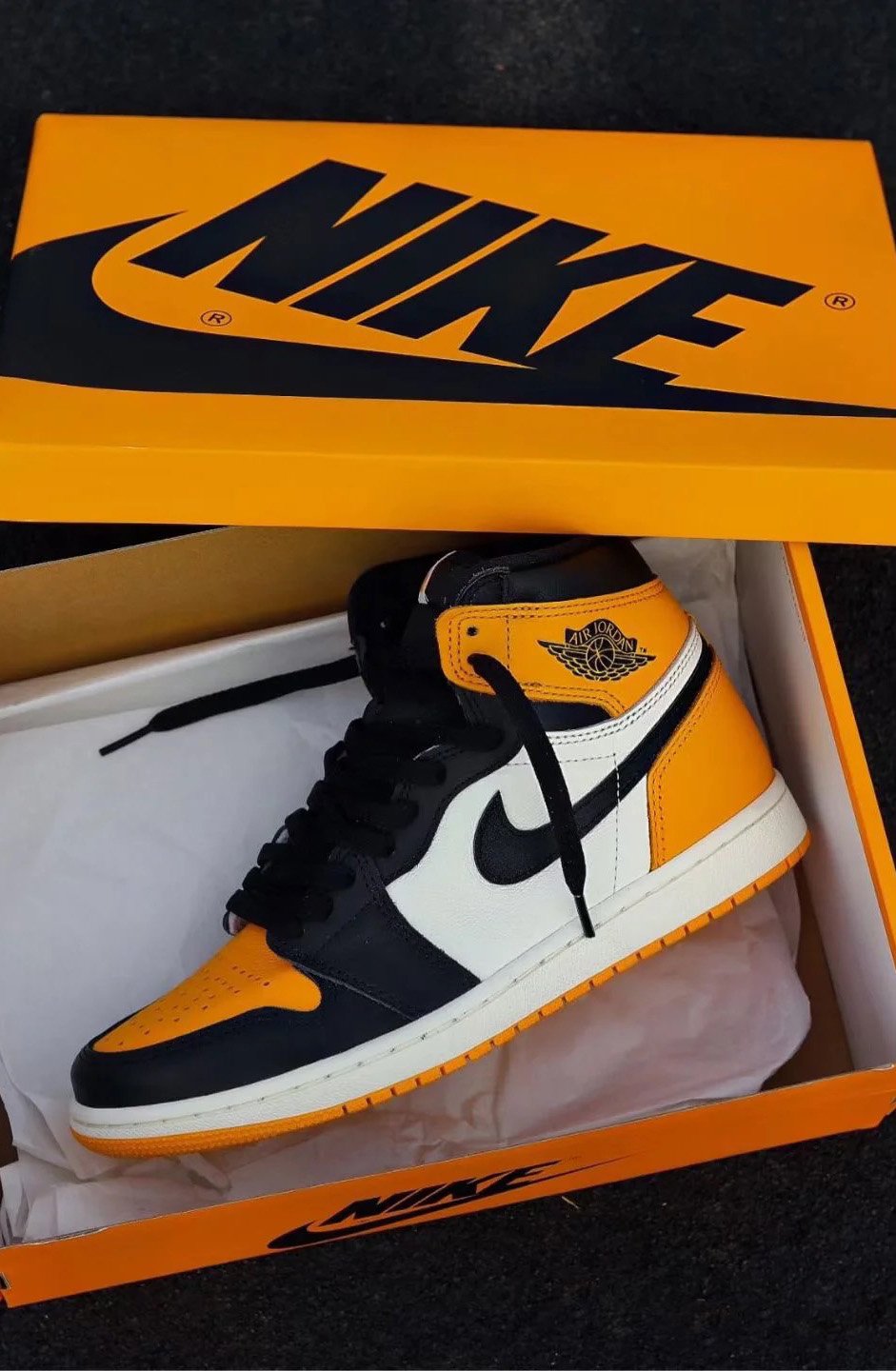 Nike Air Jordan 1 High OG Taxi - Mã 555088-711