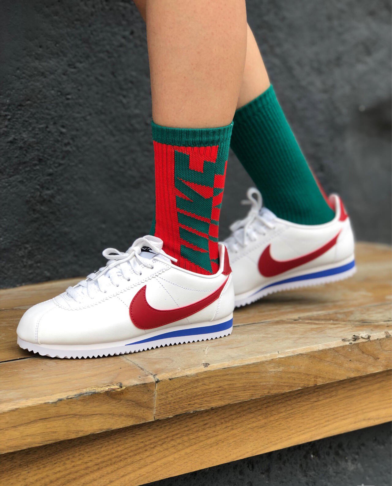 Nike Classic Cortez Leather 'White Red'- Mã 807471-103