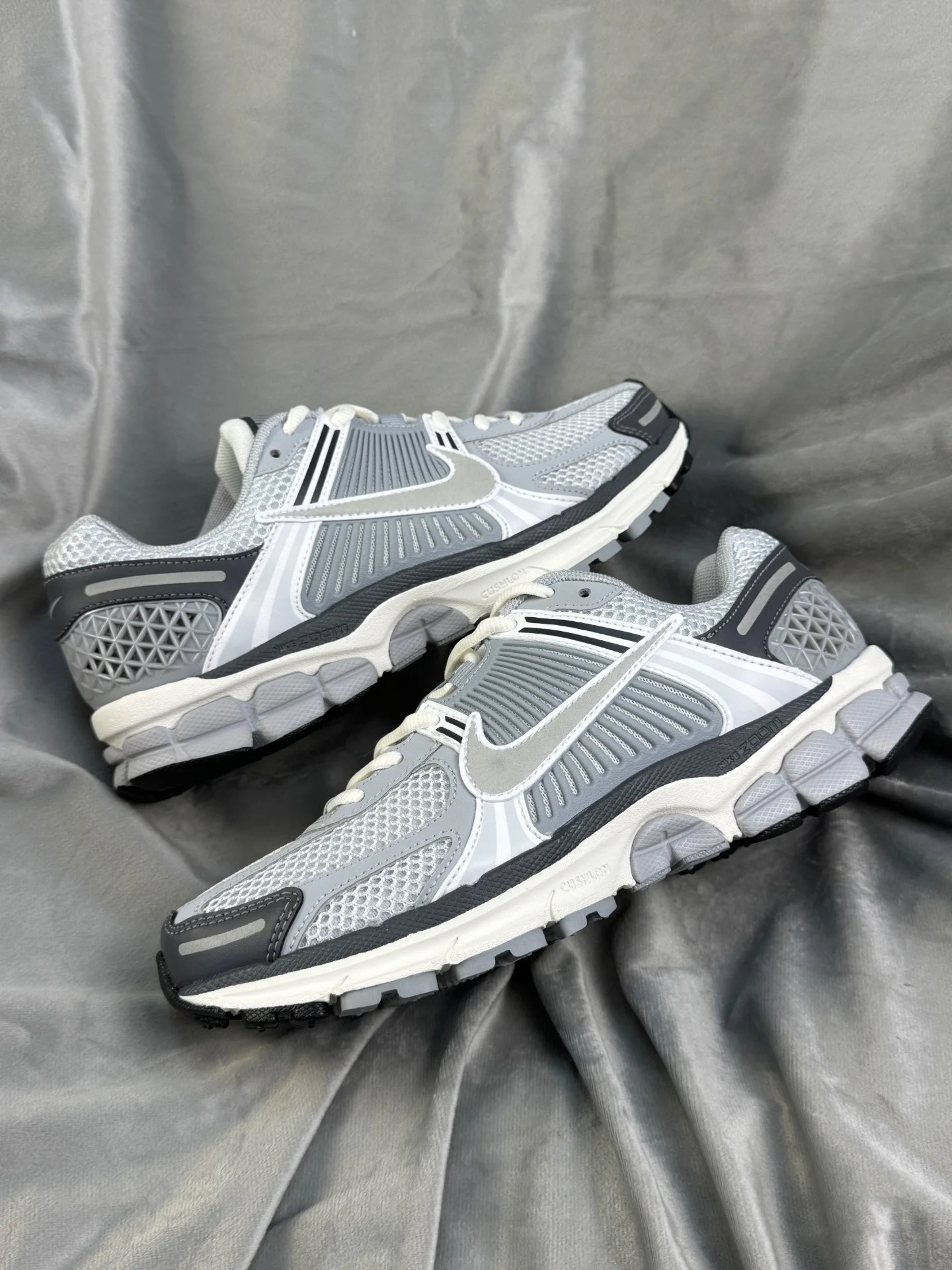 Nike Zoom Vomero 5 Wmns Pure Platinum - FD9919-001 - Chính Hãng