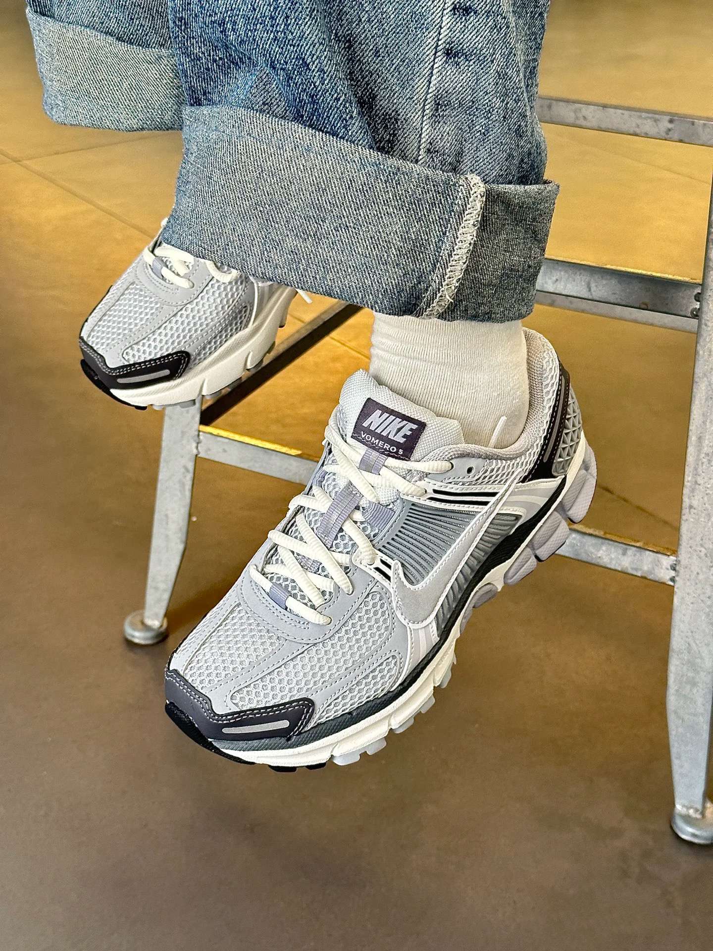 Nike Zoom Vomero 5 Wmns Pure Platinum - FD9919-001 - Chính Hãng